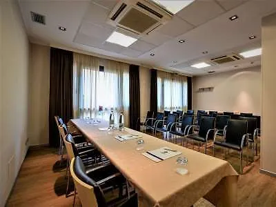 Best Western Palace Inn Hotel Ferrara 4*,  Itálie